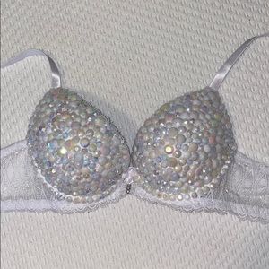 Sparkly Bra! Beautiful.